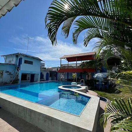 Hostal Aruba Atacames Bagian luar foto